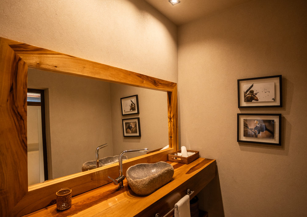 En-suite bedroom at Escondido Lodge